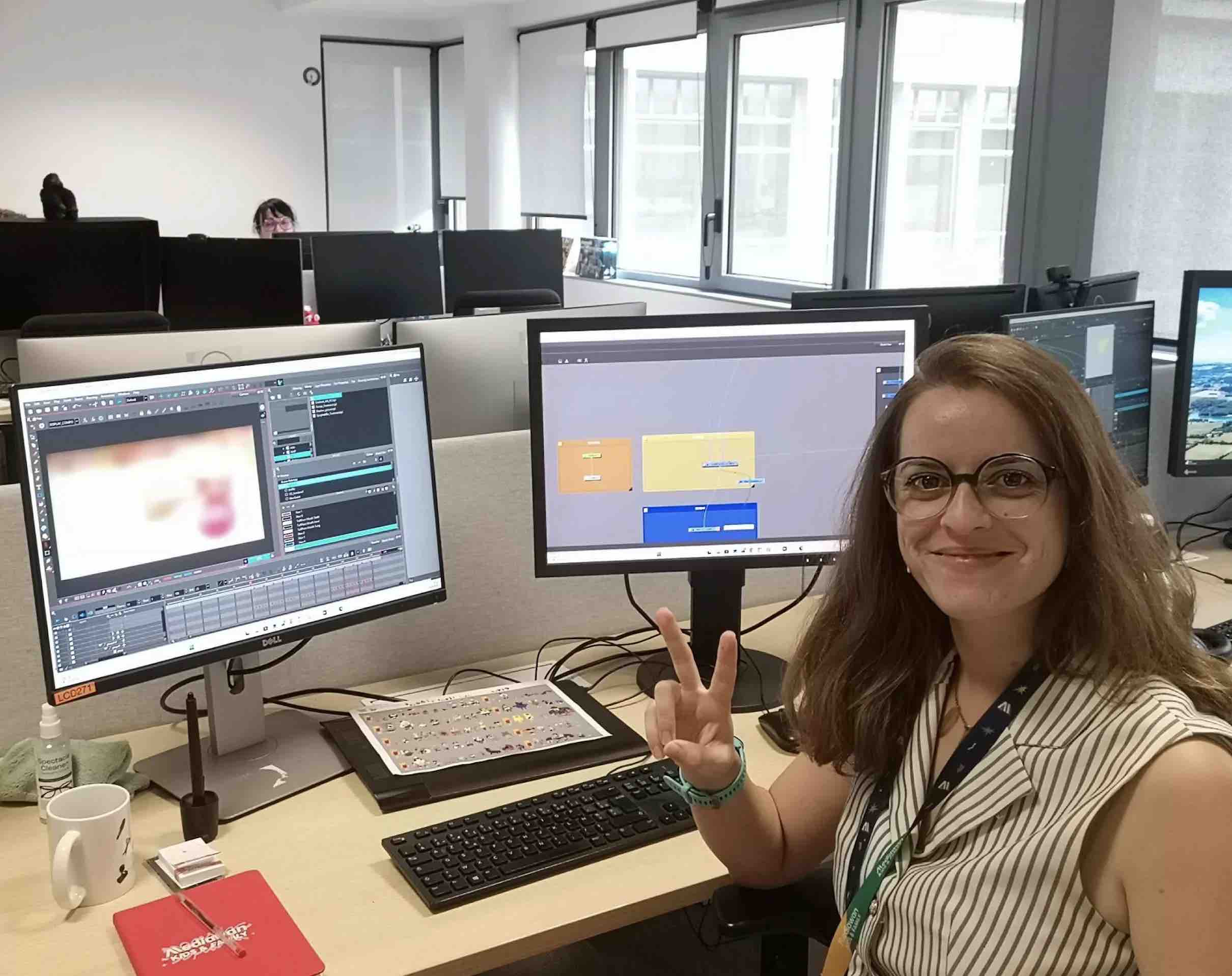 Mara Jeanne à son poste de compositing chez Mediawan
